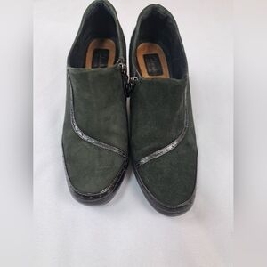 Clarks Artisan Boots Womens Ankle Booties Black Green Suede Heeled Zip Size 8.5M
